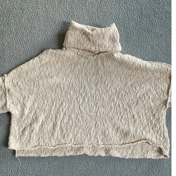 Free People Sweater Small Oversized Turtleneck Pullover Chunky Cream Beach Boho - Picture 2 of 16